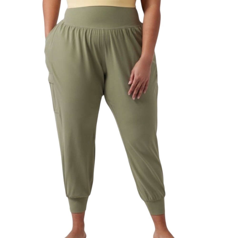 Athleta Salutation Cargo Jogger Pants Size 3X Green